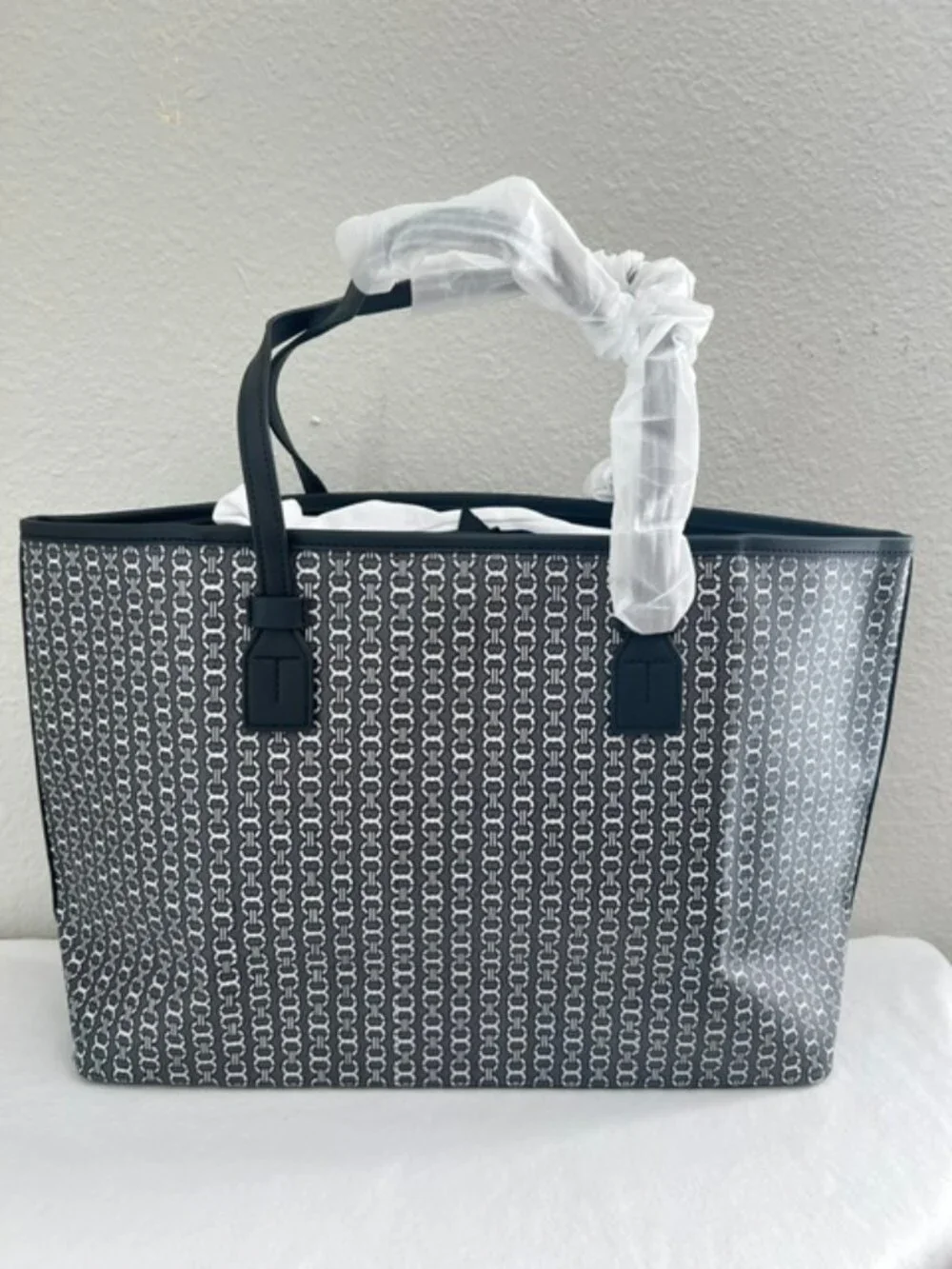 Tory Burch GEMINI LINK CANVAS LARGE TOTE Black Gemini Link